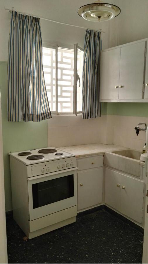 Paris Spacious Beach Apartment Loutraki  Bagian luar foto
